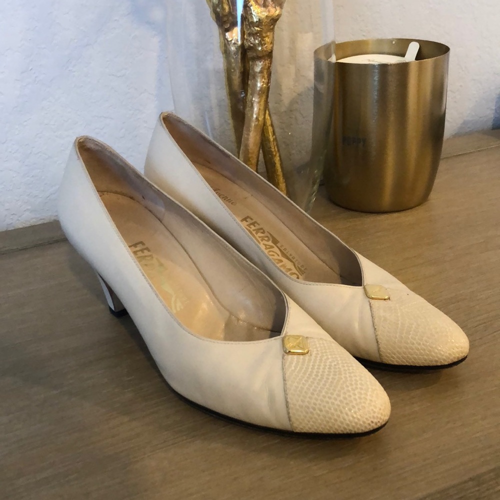 Authentic Salvatore Ferragamo Nude Pumps Short Heel